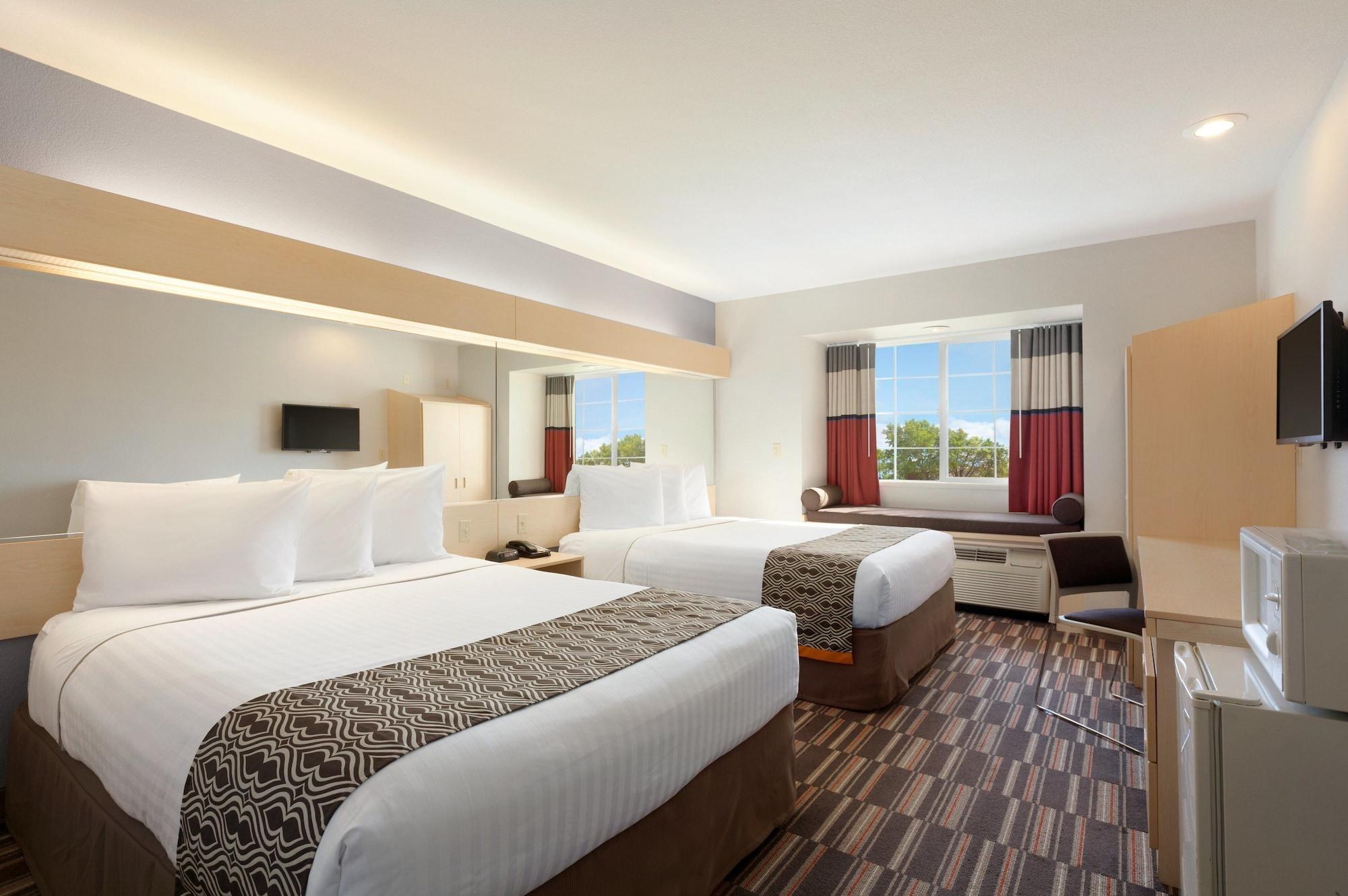 Microtel Inn & Suites Modesto Ceres Buitenkant foto